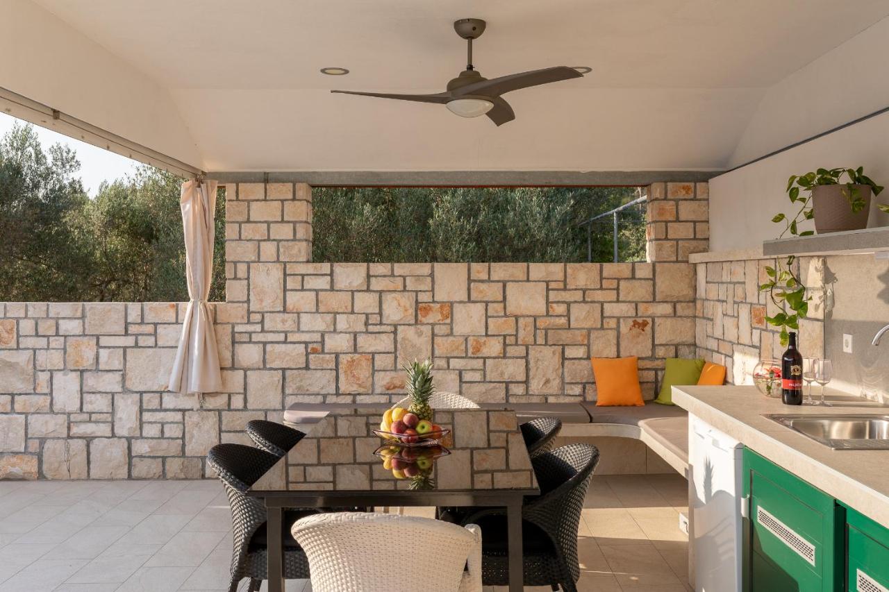Villa Barbara - Olive Paradise, With Chlorine-Free Pool Vela Luka Ngoại thất bức ảnh